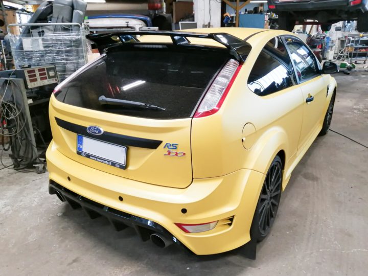 Roihupellon Autokorjaamo Oy -  Rengaspalvelut ja kausisäilytys